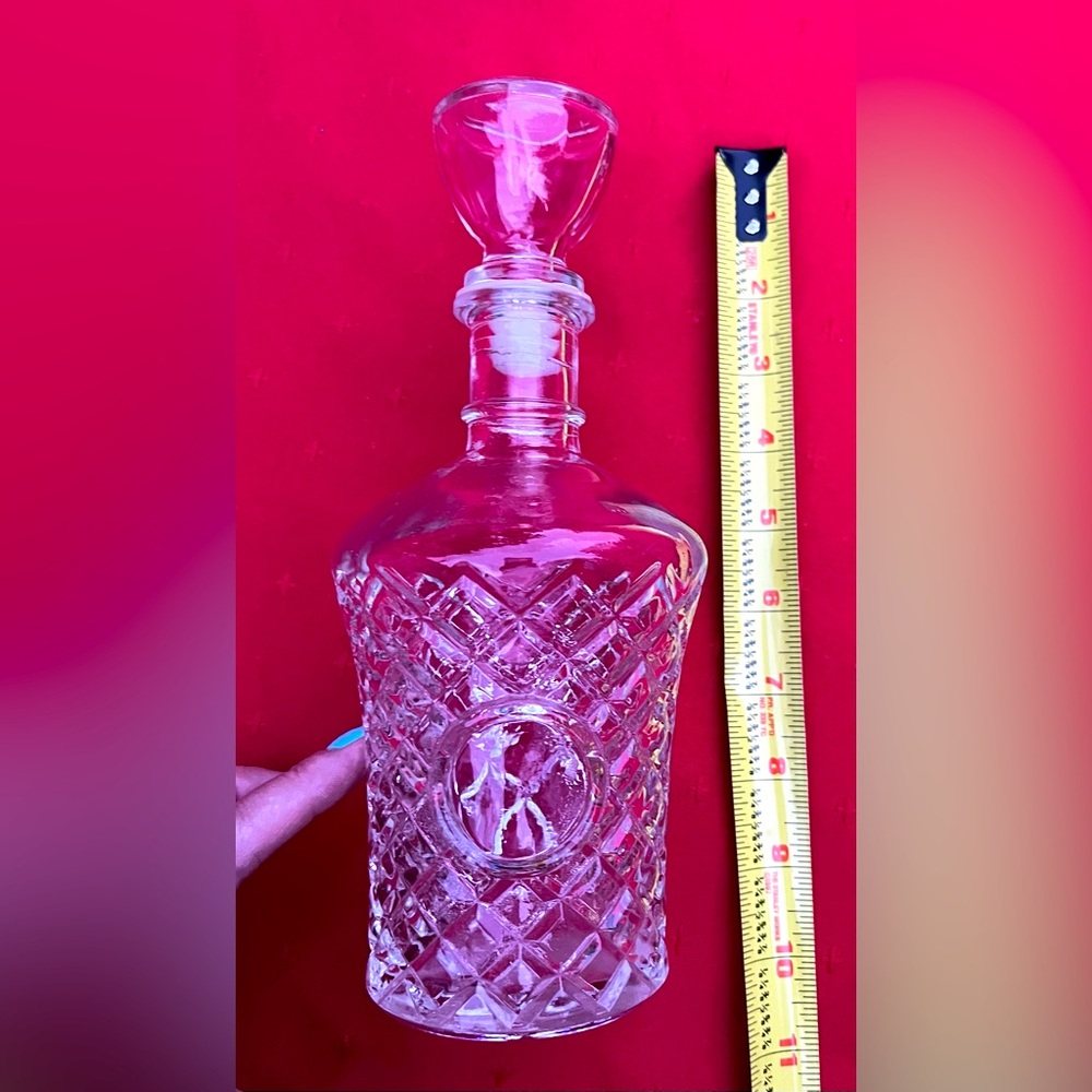 Vintage -Clear Diamond Pattern- Excellent Condition- Cut-Glass Decanter